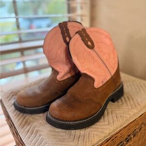 Justin‘s pink and brown women’s boots western